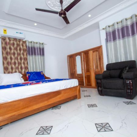 Yaa Asantewaa Inn Ejisu エクステリア 写真
