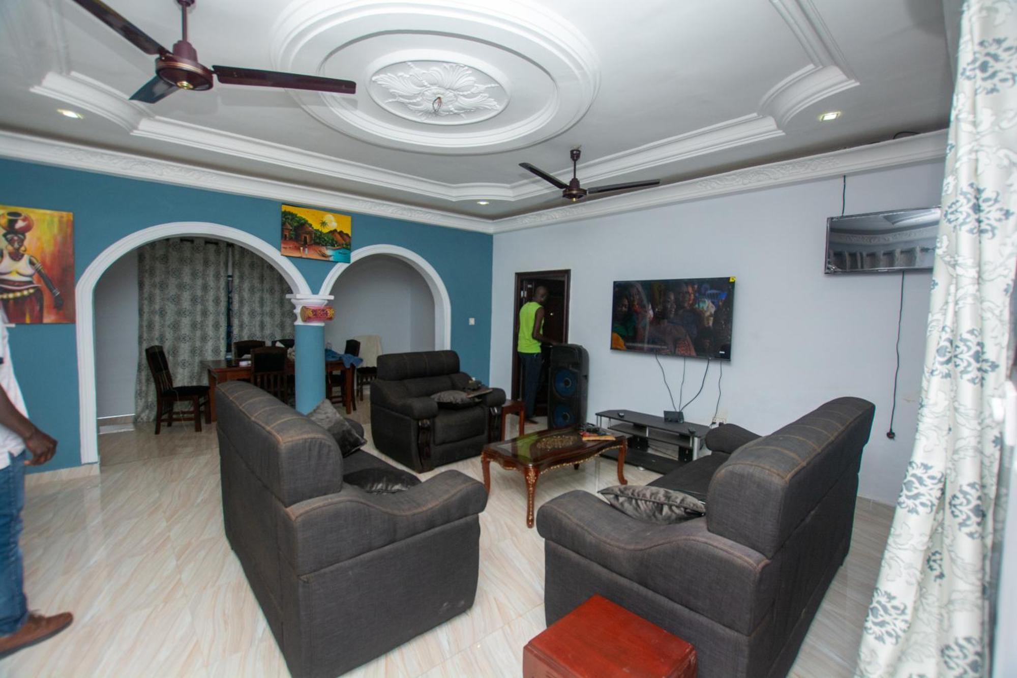 Yaa Asantewaa Inn Ejisu エクステリア 写真